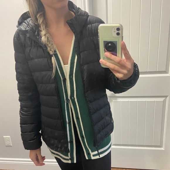 Aritzia PUFFER JACKET - Picture 1 of 4